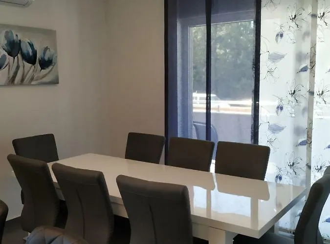 Villa Grande T&d Pula