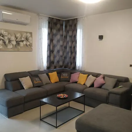 Villa Grande T&d Pula